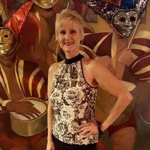 Meet your Posher, Linda